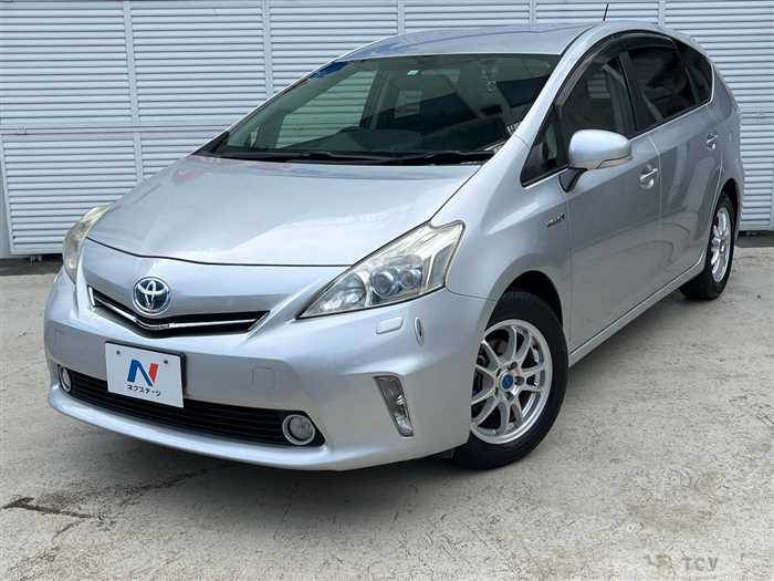 2012 Toyota PRIUS α