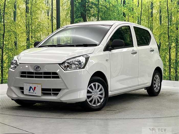 2018 Daihatsu Mira Es