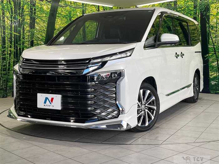 2022 Toyota Voxy