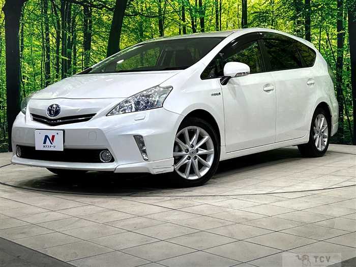 2013 Toyota PRIUS α