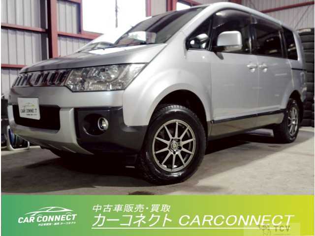 2011 Mitsubishi Delica D5