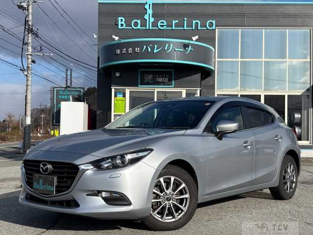 2018 Mazda Axela