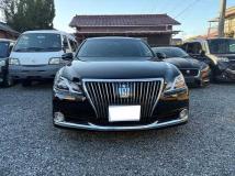 2014 Toyota Crown Majesta
