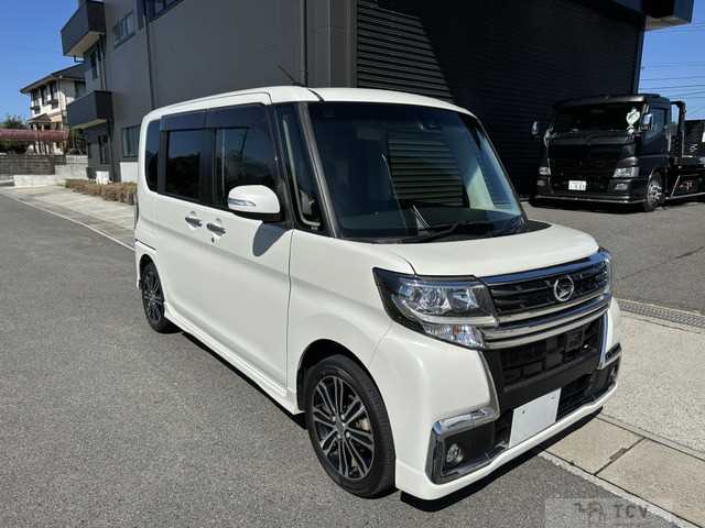 2016 Daihatsu Tanto Custom