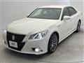 2013 Toyota Crown Hybrid