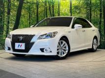 2014 Toyota Crown Hybrid