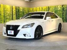 2014 Toyota Crown Hybrid