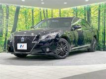 2014 Toyota Crown Hybrid