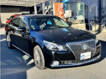 2013 Toyota Crown Majesta