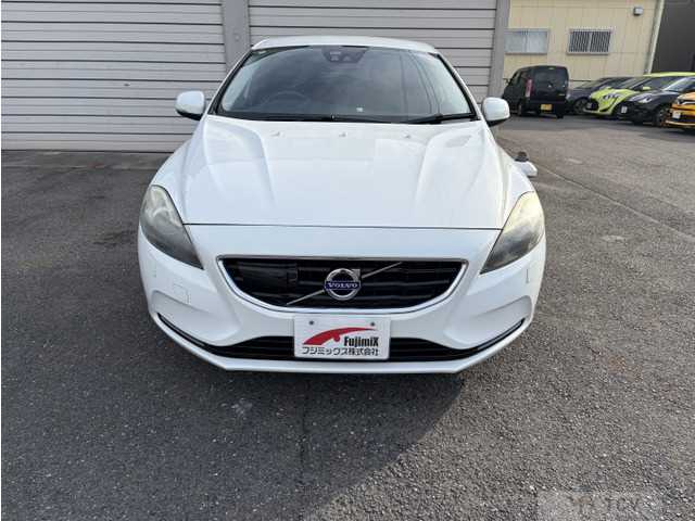 2014 Volvo V40