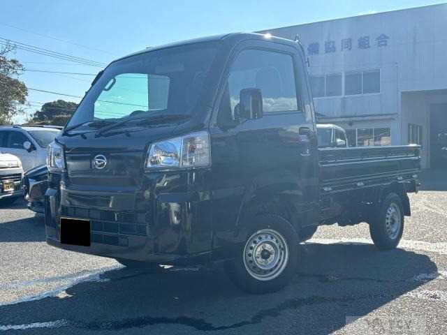 2025 Daihatsu Hijet Truck