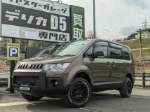 2018 Mitsubishi Delica D5