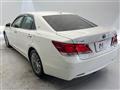 2013 Toyota Crown Hybrid