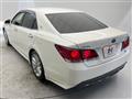 2014 Toyota Crown Hybrid