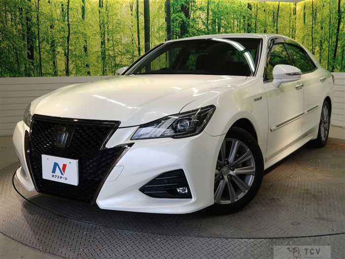 2018 Toyota Crown Hybrid