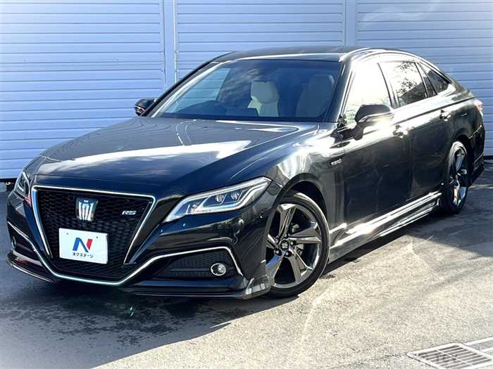 2019 Toyota Crown Hybrid