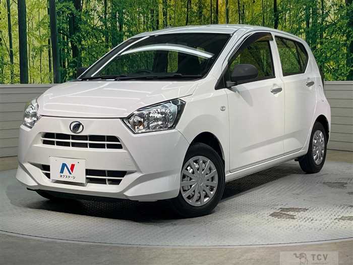 2018 Daihatsu Mira Es