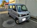 2011 Nissan Clipper Van
