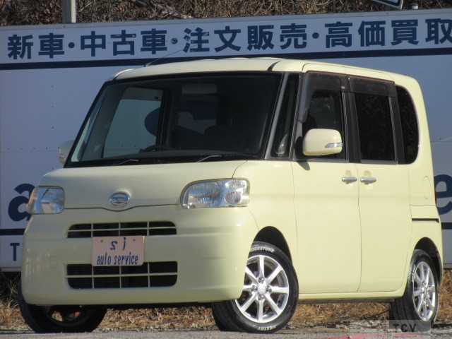 2010 Daihatsu Tanto