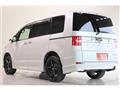 2016 Mitsubishi Delica D5