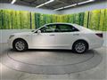 2014 Toyota Crown Hybrid