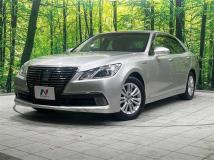 2015 Toyota Crown Hybrid