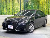 2017 Toyota Crown Hybrid