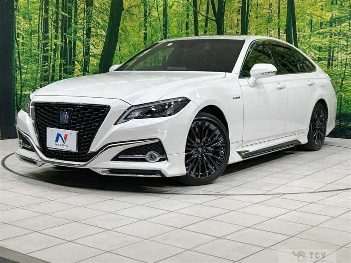 2019 Toyota Crown Hybrid