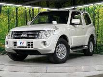 2013 Mitsubishi Pajero