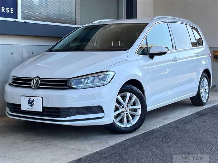 2017 Volkswagen Golf Touran
