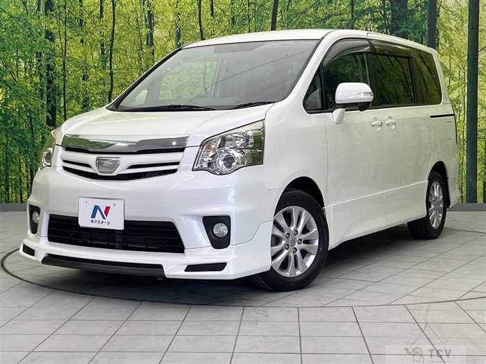 2011 Toyota Noah