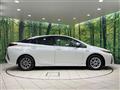 2018 Toyota Prius PHV