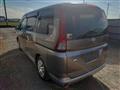 2005 Nissan Serena