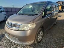2005 Nissan Serena