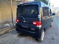 2011 Daihatsu Tanto