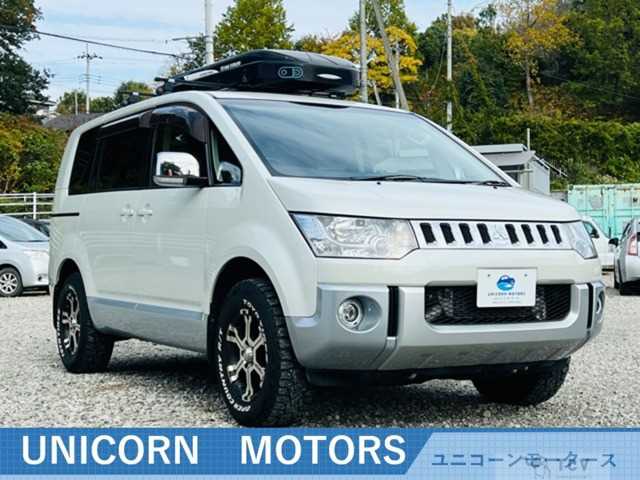 2016 Mitsubishi Delica D5