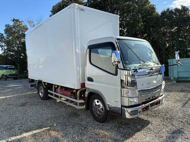 2020 Mitsubishi Canter