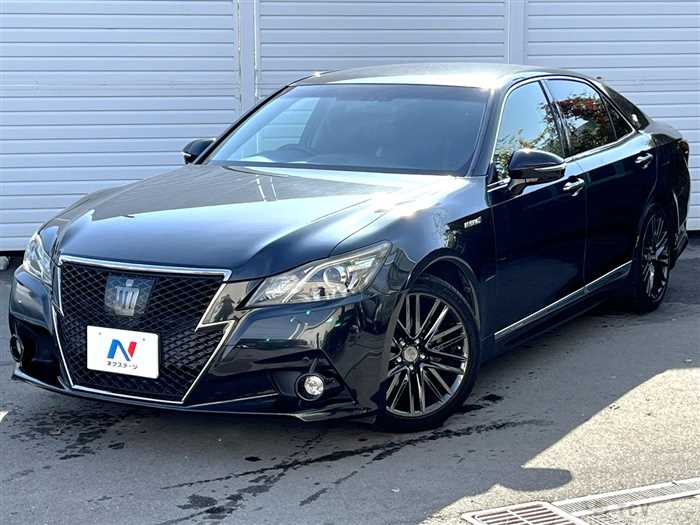 2014 Toyota Crown Hybrid