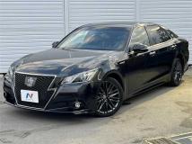 2015 Toyota Crown Hybrid