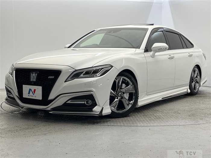 2018 Toyota Crown Hybrid
