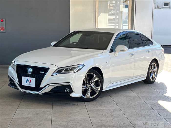 2018 Toyota Crown Hybrid