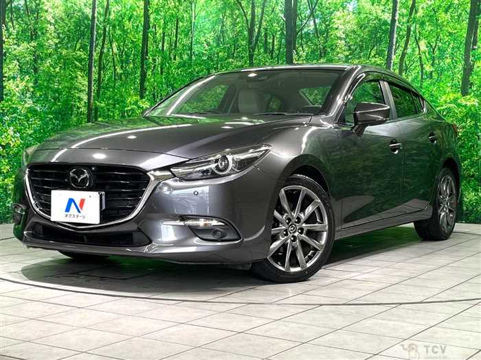 2018 Mazda Axela