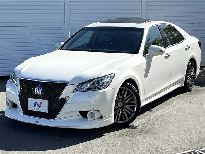 2013 Toyota Crown