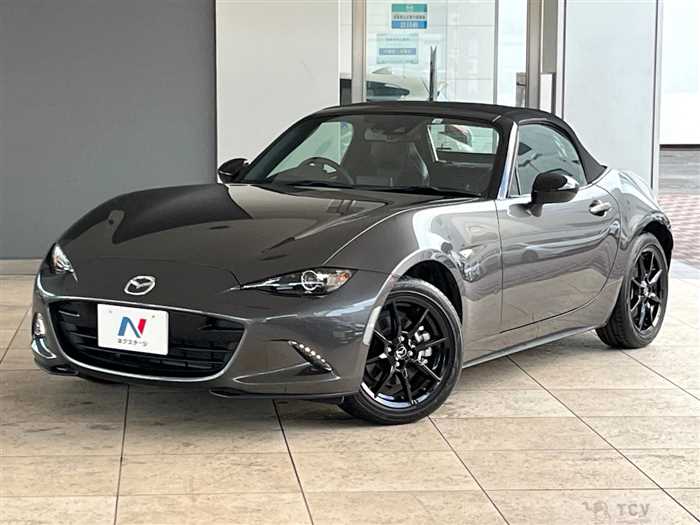 2022 Mazda Roadster