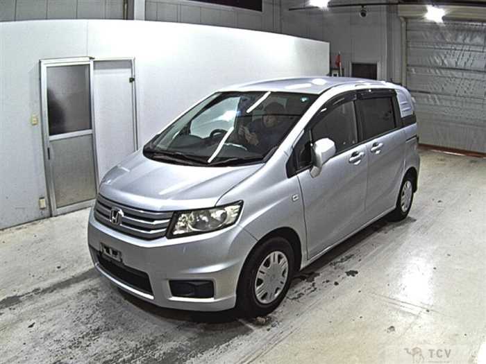 2011 Honda Freed Spike