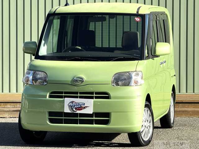 2012 Daihatsu Tanto