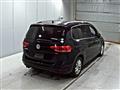 2017 Volkswagen Golf Touran