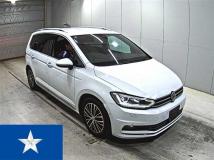 2017 Volkswagen Golf Touran