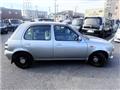 2000 Nissan March