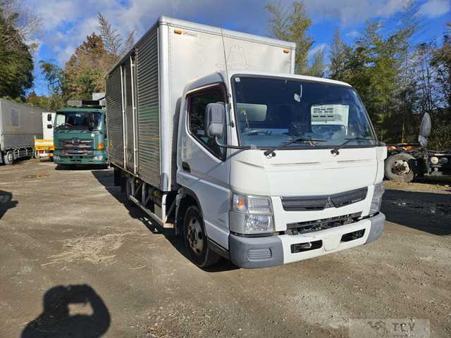 2011 Mitsubishi Canter